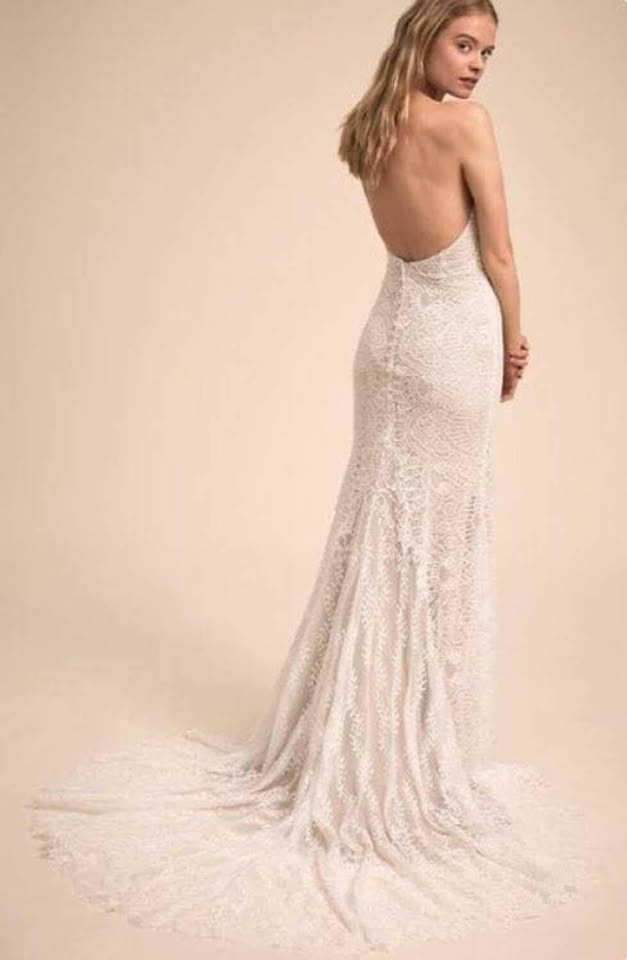 Ivory Lace Wedding Gown - photo 2