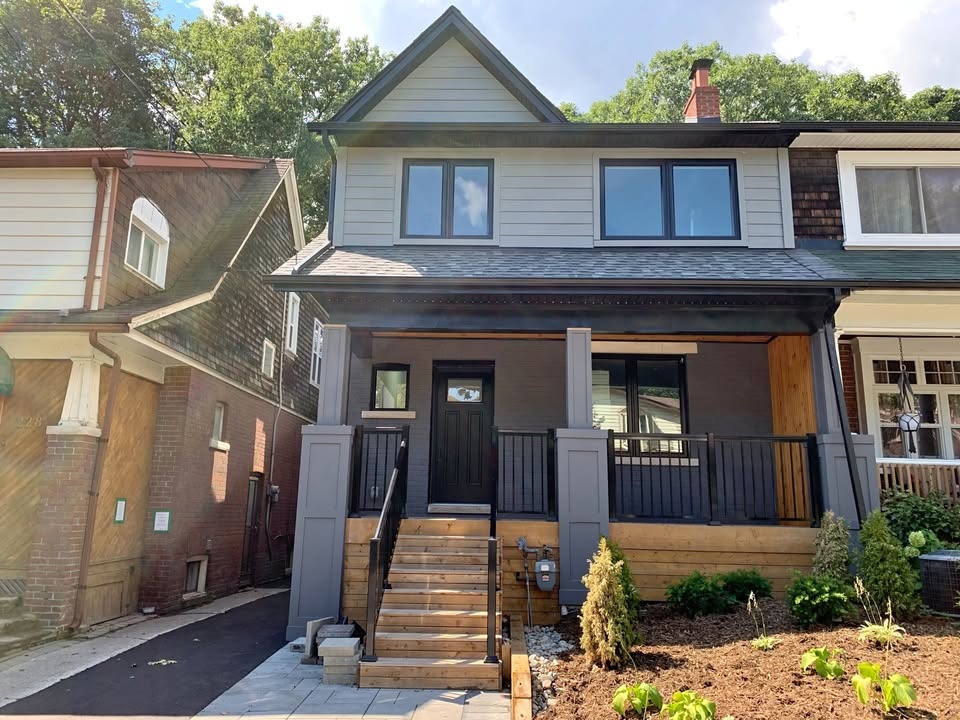 2 Beds 1 Bath Apartment