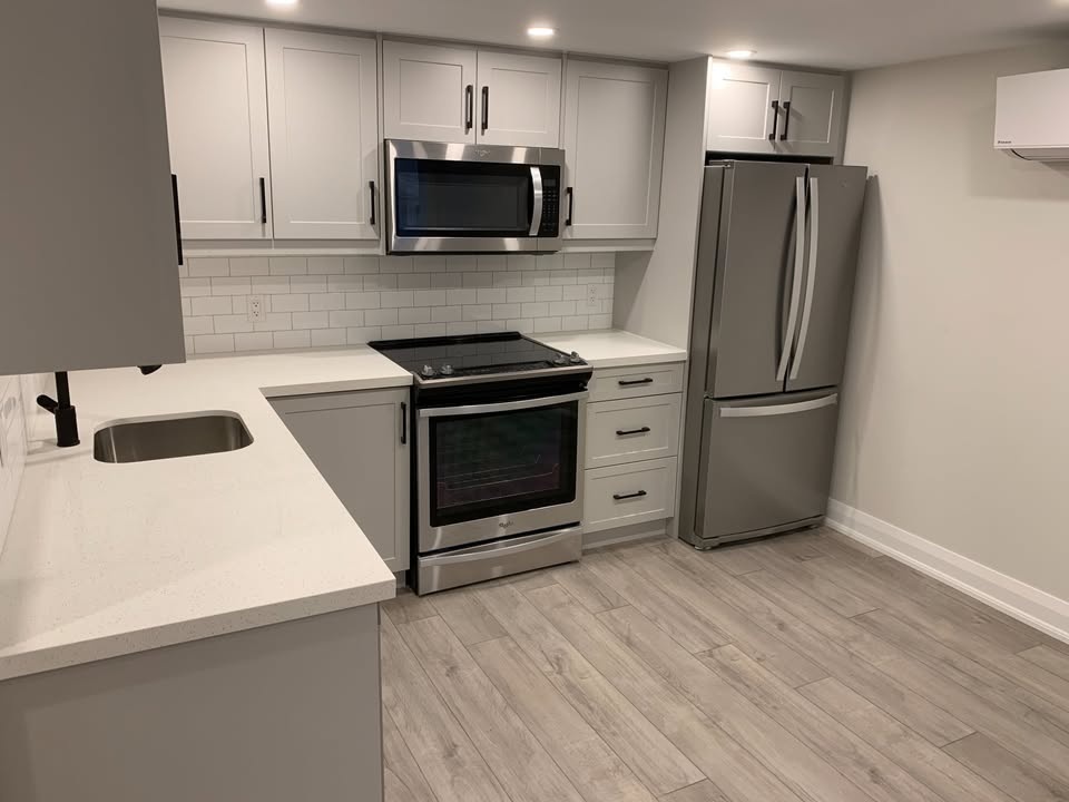 2 Beds 1 Bath Apartment - photo 3