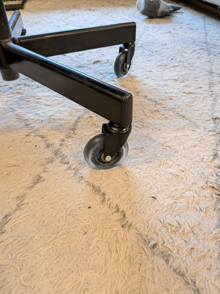 IKEA Malkolm Office Chair with Upgraded Wheels - photo 3