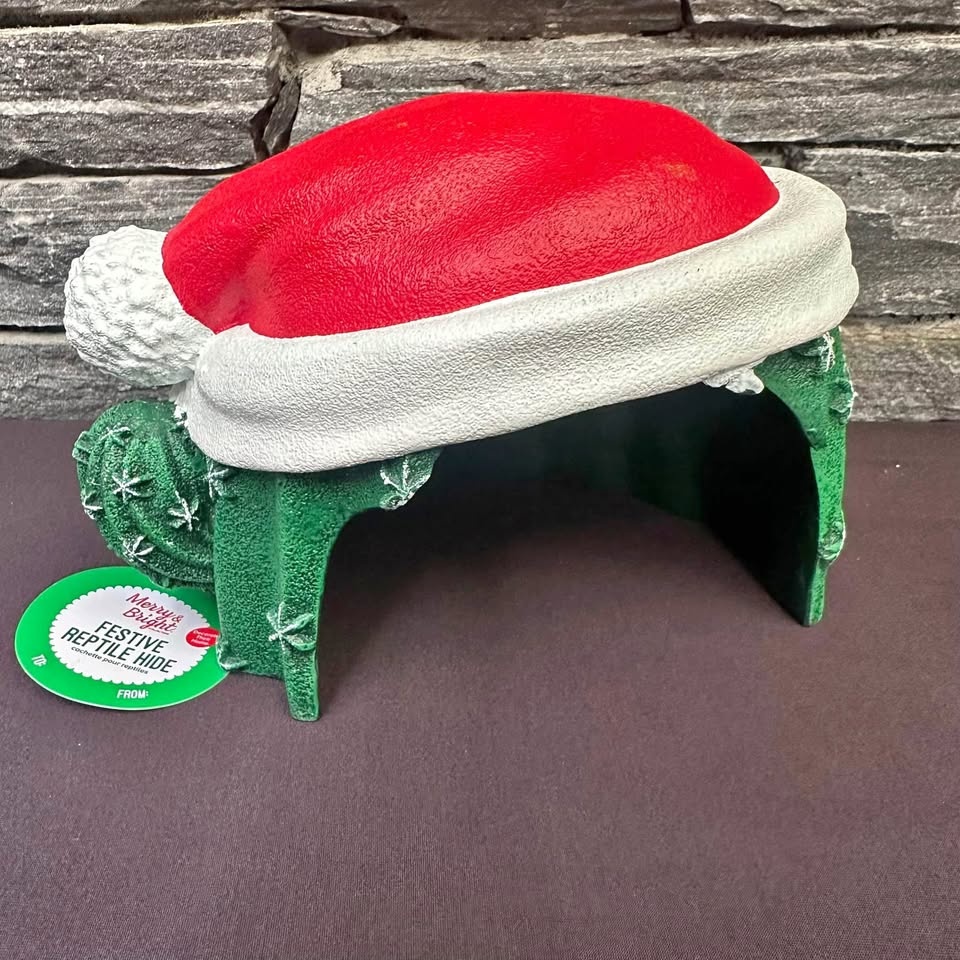 Brand New Festive Reptile Hide & Decor