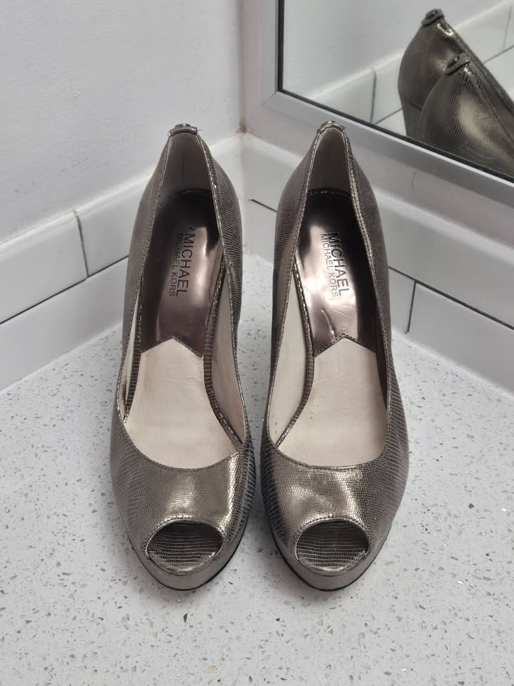 Michael Kors Metallic Platform Heels - Size 9M - photo 2