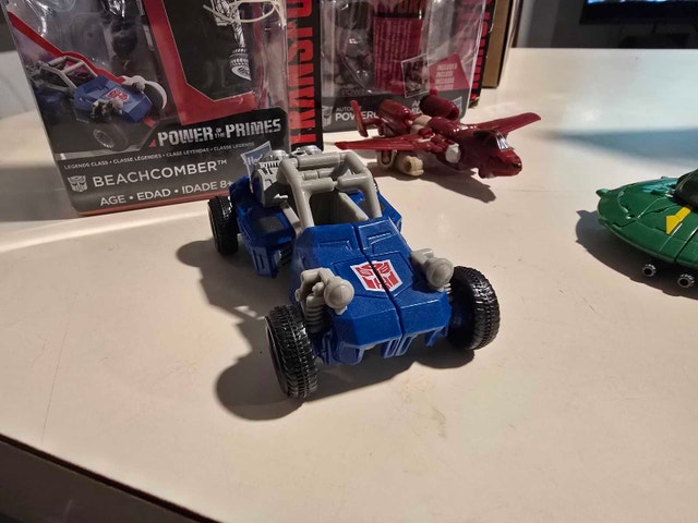 Transformers Legends Class Figure Lot - photo 2