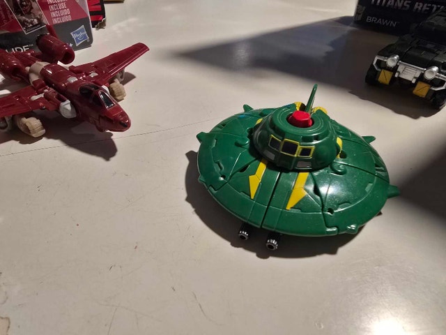 Transformers Legends Class Figure Lot - photo 3