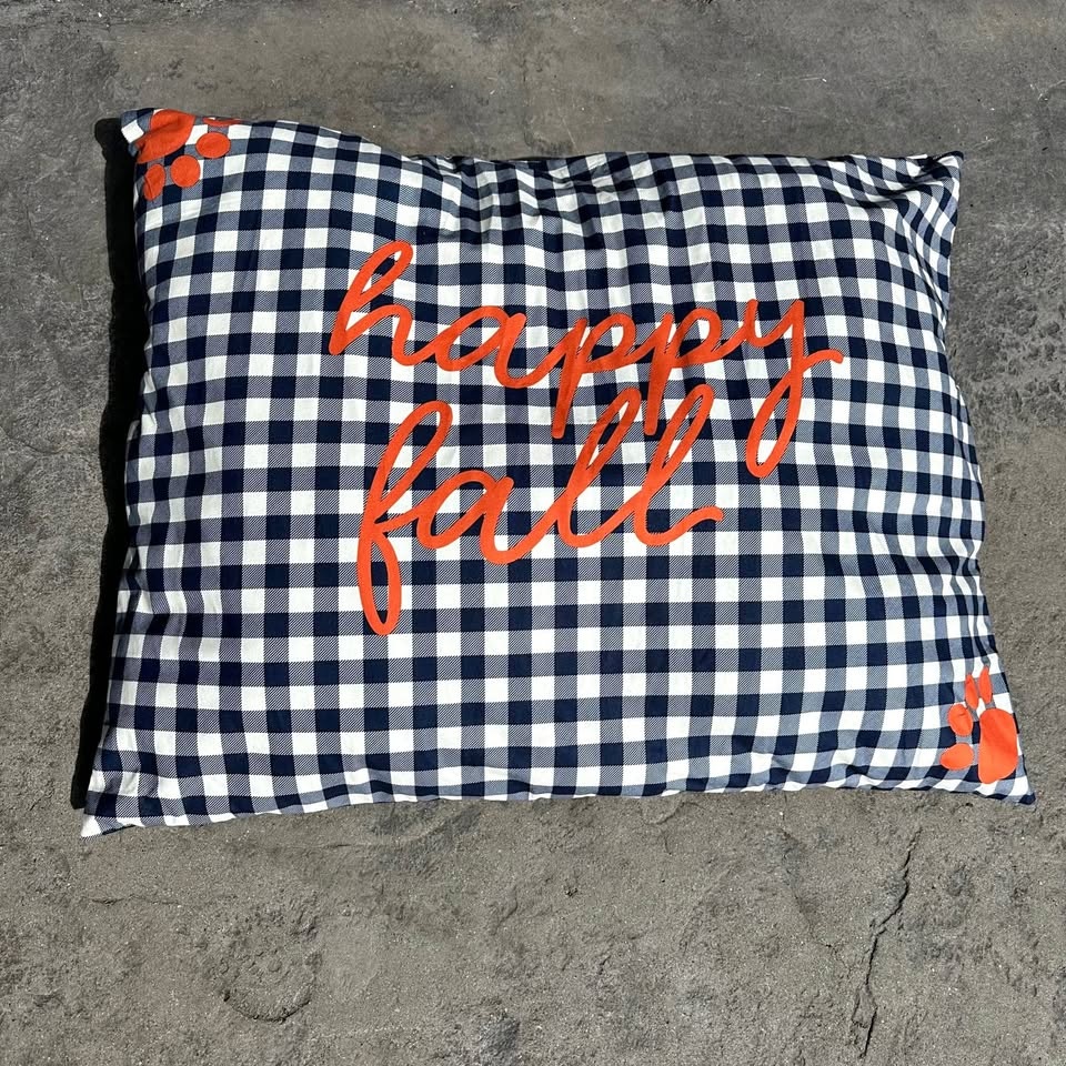 Brand New Happy Fall XL Dog Bed