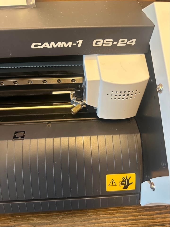 Roland CAMM-1 GS24 Vinyl Cutter with Stand - photo 3