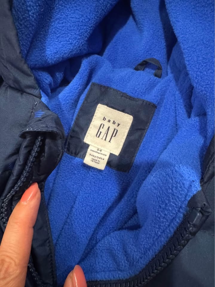 Gap Winter Bodysuit 0-6 Months - photo 3