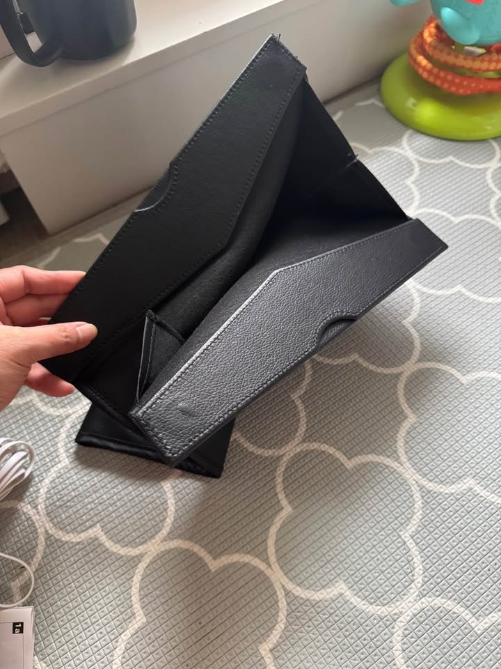 Leather magnetic trash bag for car - photo 3