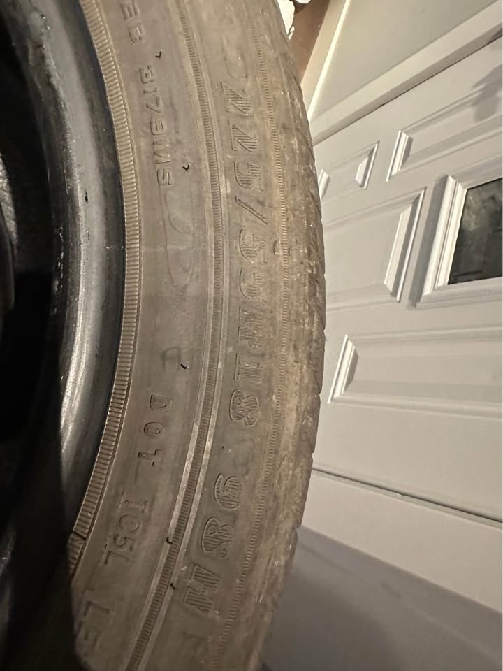 Set of 4 Goodyear Assurance Tires 225/55R18 - photo 2