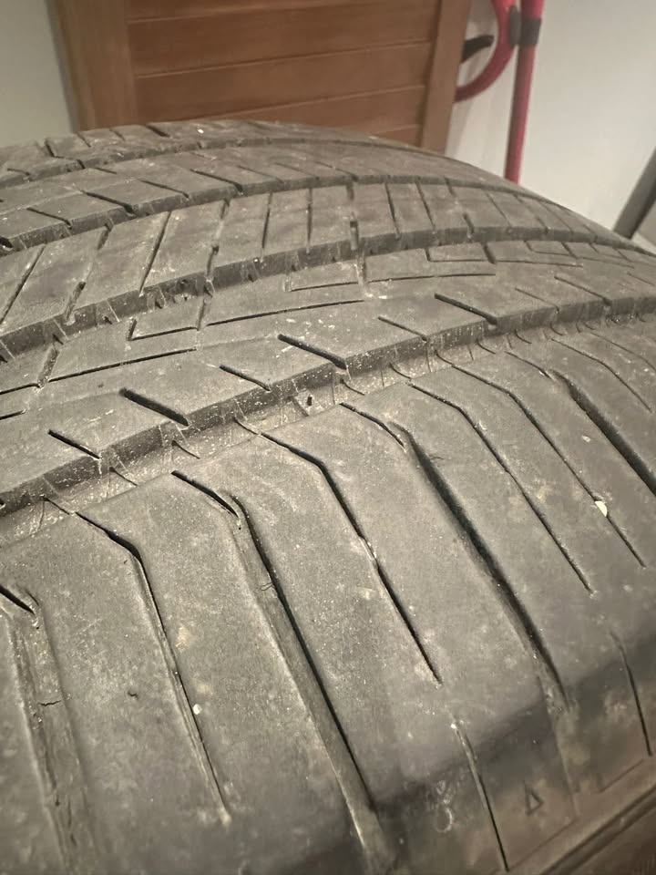 Set of 4 Hankook Ventus S1 AS Tires 225/45R18 - 8/32 Tread - photo 3
