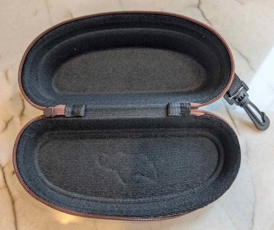 Maui Jim Sunglasses Zipper Case with Cleaning Cloth & Box - photo 5