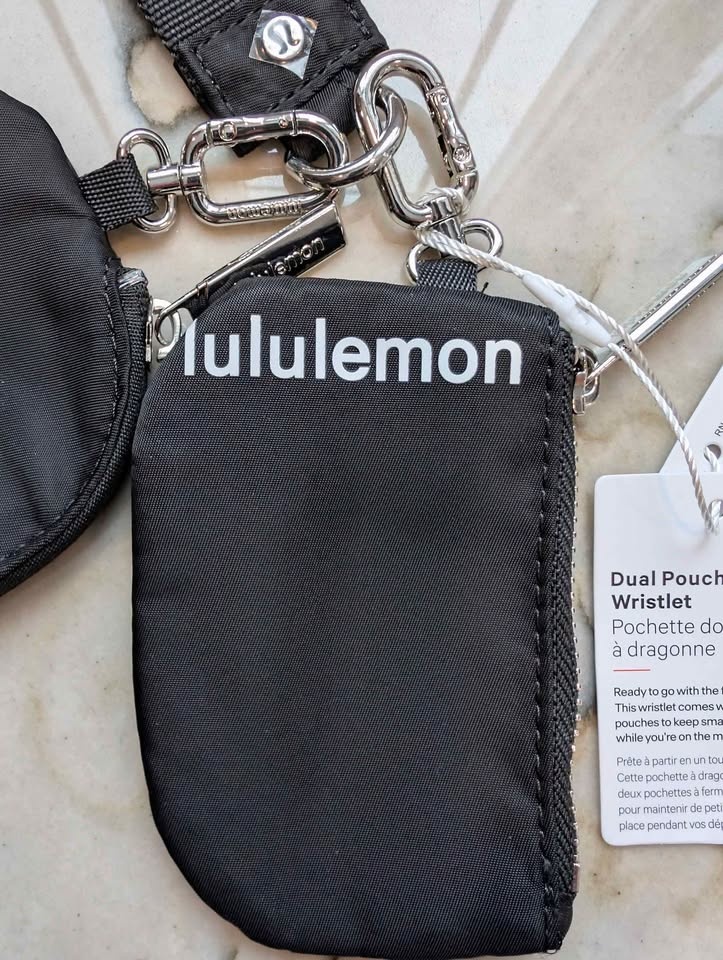 Lululemon Dual Pouch Wristlet - photo 2