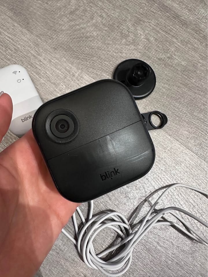 Blink Outdoor Smart Security Camera System - photo 2