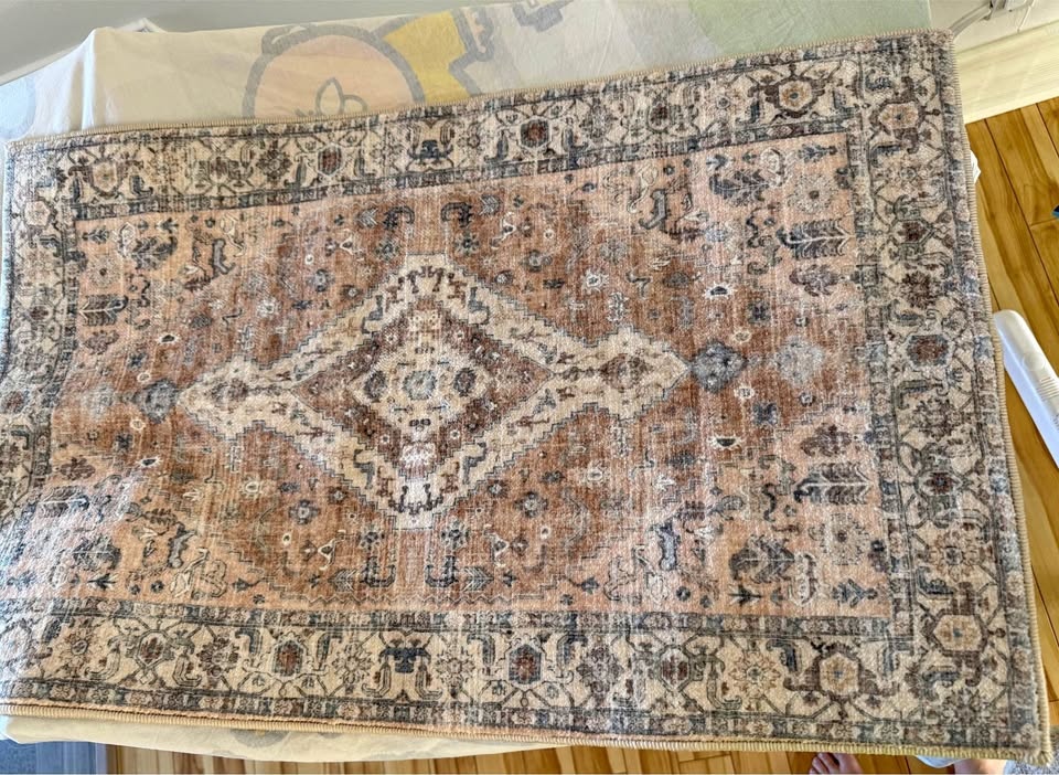 BRAND NEW Vintage Style Accent Rug / Mat (50x80cm)