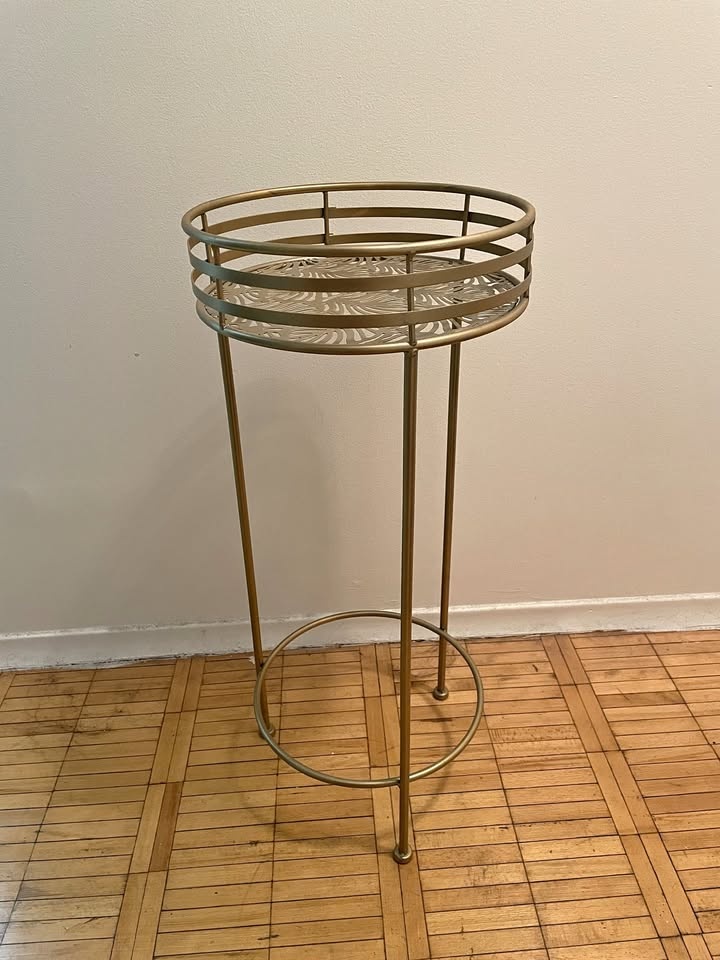 Plant stand