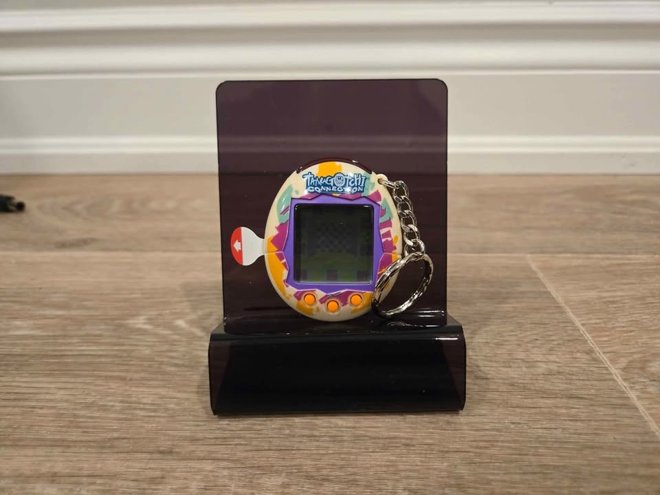 Like-New Tamagotchi Connection – Virtual Pet Nostalgia in PERFEC - photo 3