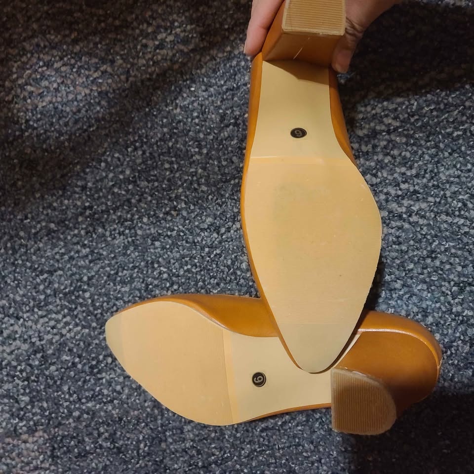 Women sandals new Size 7 - photo 3