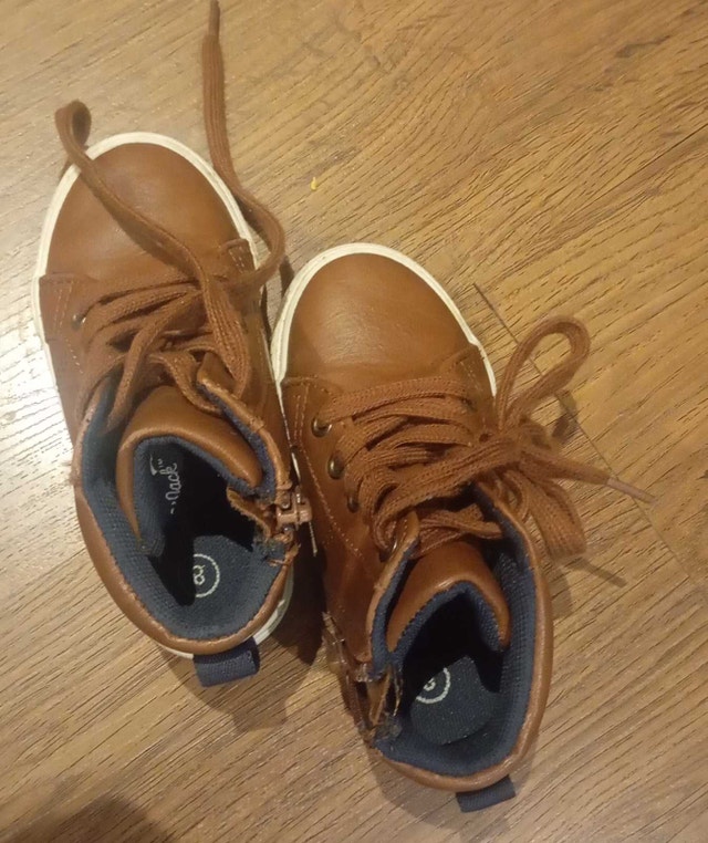 Cat & Jack Toddler Shoes Size 8