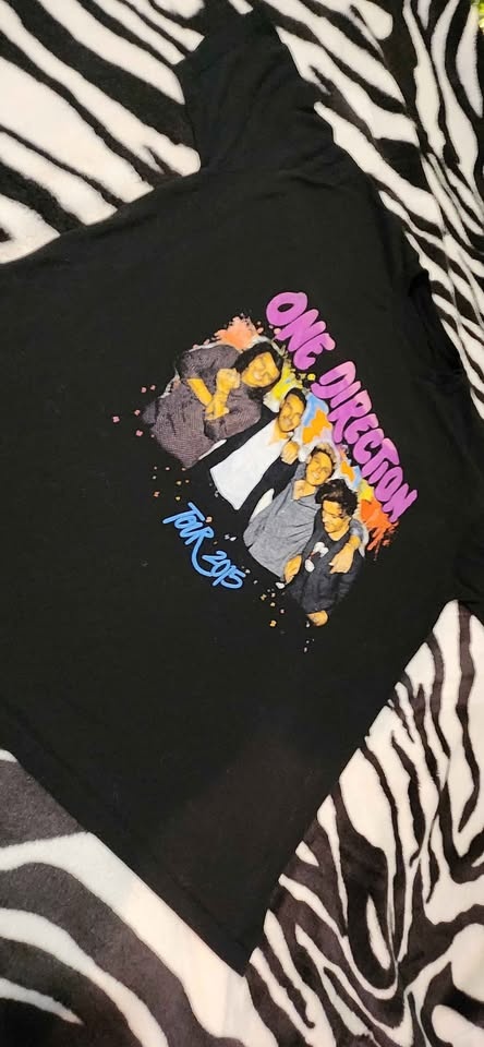 One Direction Tour Merch Shirt L-XL - photo 2