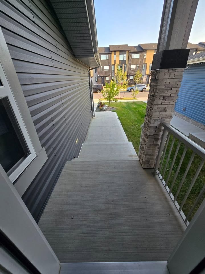 All-Inclusive 1-Bed Room  with Private Washroom – $700 - photo 2