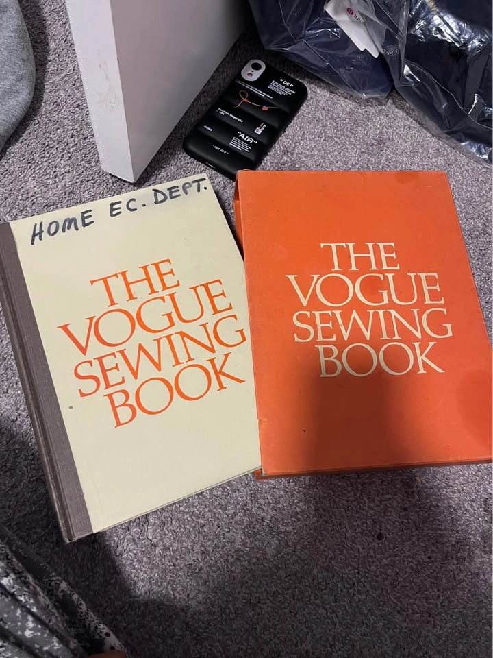 Vintage Sewing Book - photo 2