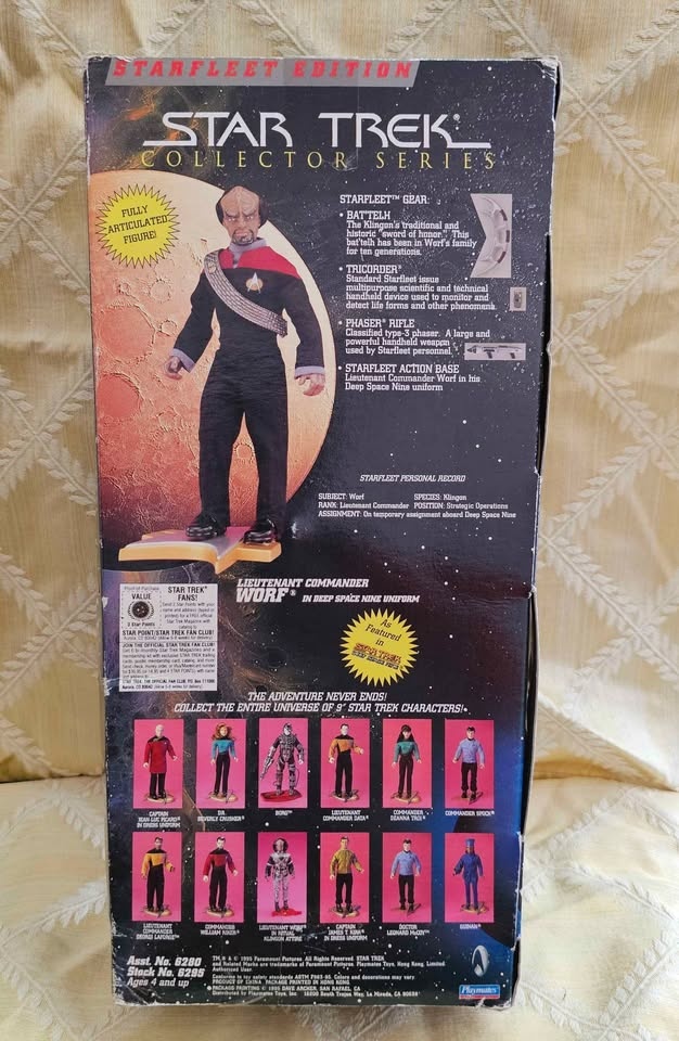 1995 Playmates Star Trek Worf Action Figure - photo 3