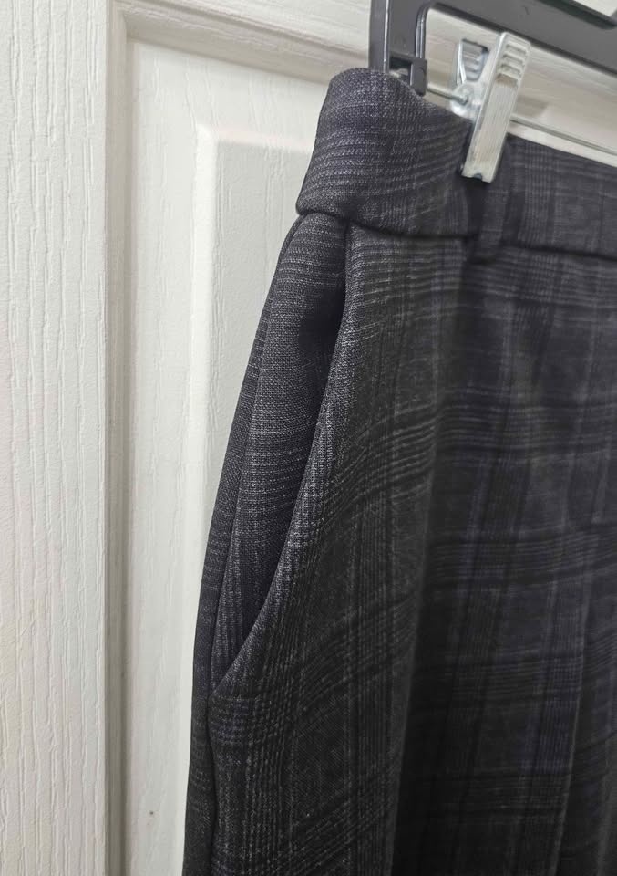 BNWOT Ladies Hilary Radley dark gray Pull on plaid pants Size 14 - photo 3