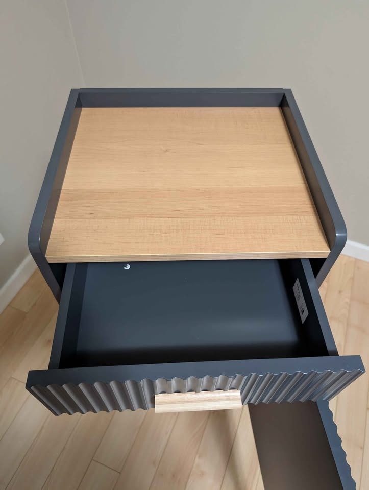 Modern Fluted Grey & Oak Accent Cabinet - photo 3
