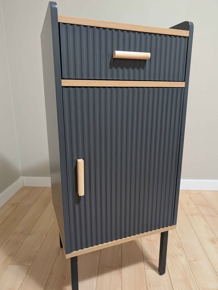 Modern Fluted Grey & Oak Accent Cabinet - photo 5