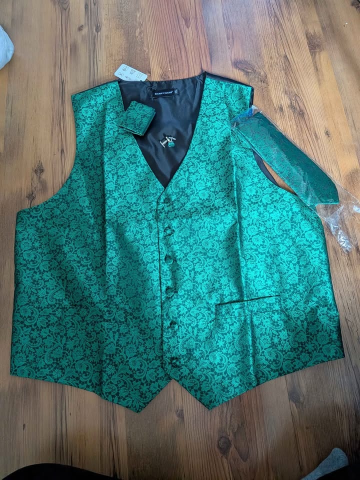 Brand new Emerald Green formal waistcoat, necktie, cufflinks & p - photo 4