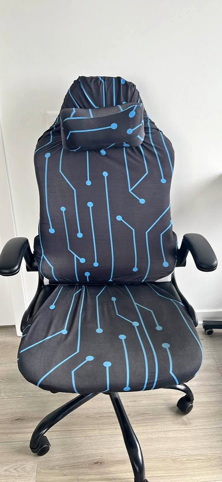 Ergonomic Office/Gaming Chair – Excellent Condition