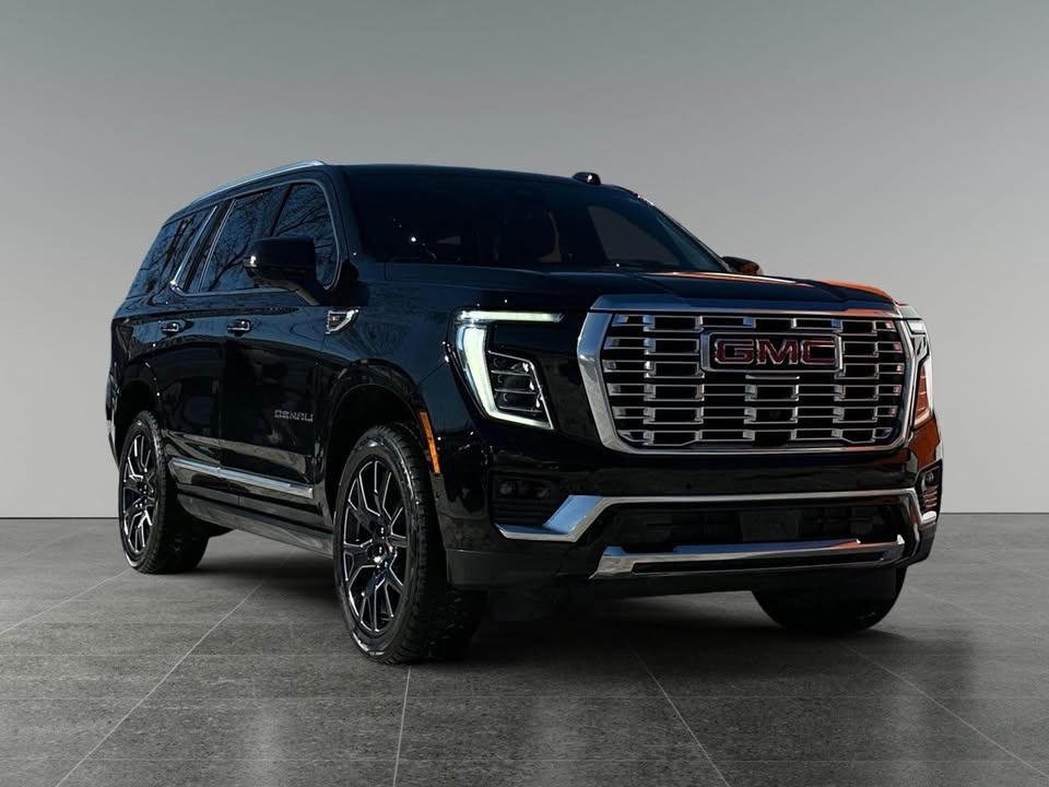 2025 GMC Yukon Denali - photo 2