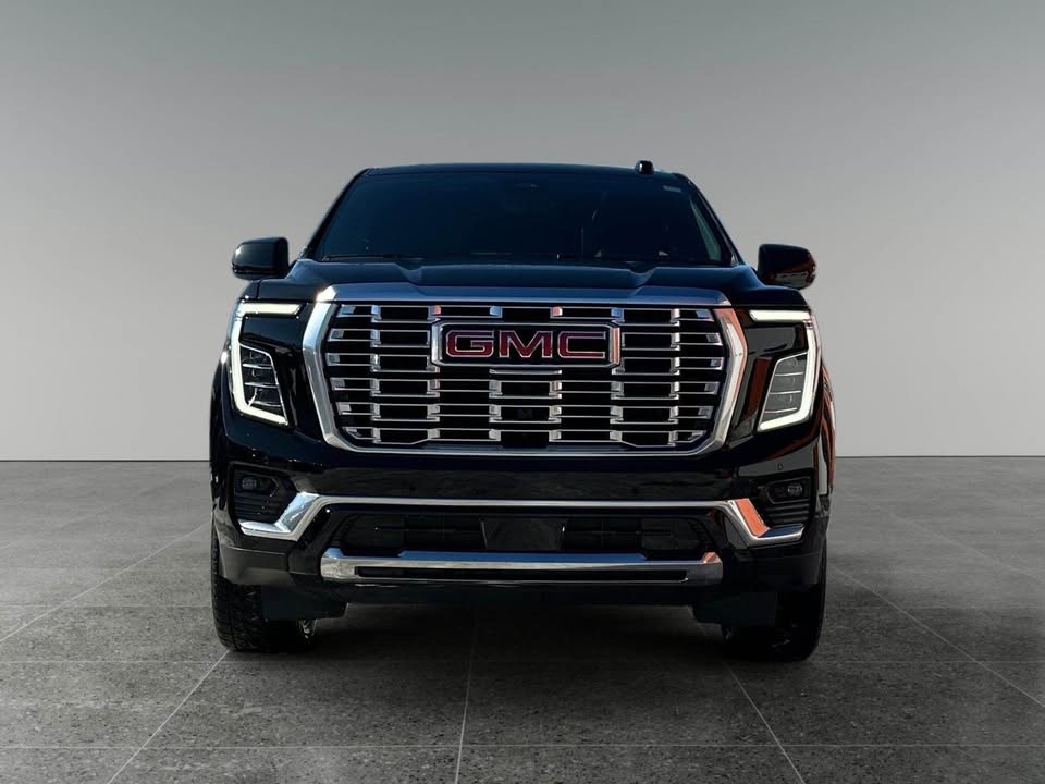 2025 GMC Yukon Denali - photo 3