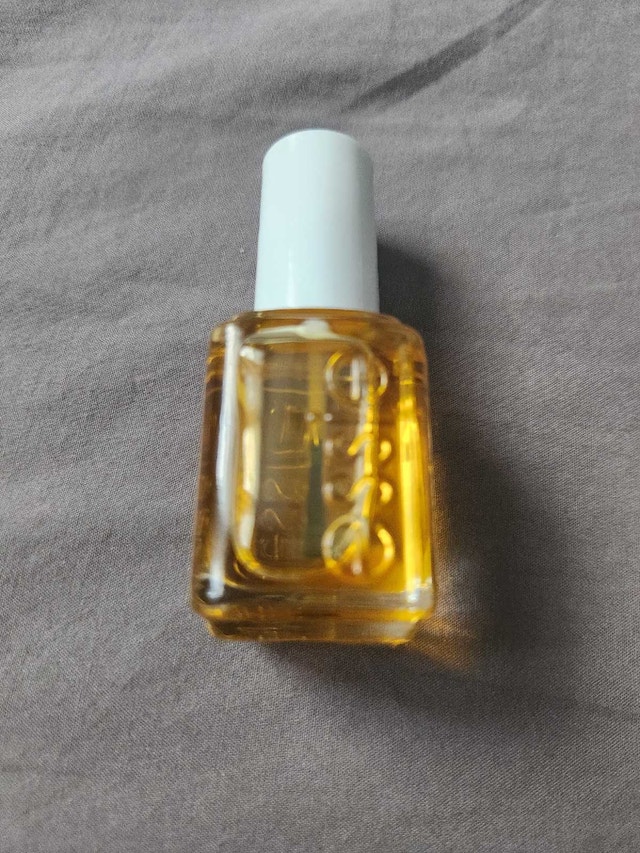 Essie Apricot Nail and Cuticle Oil - photo 3