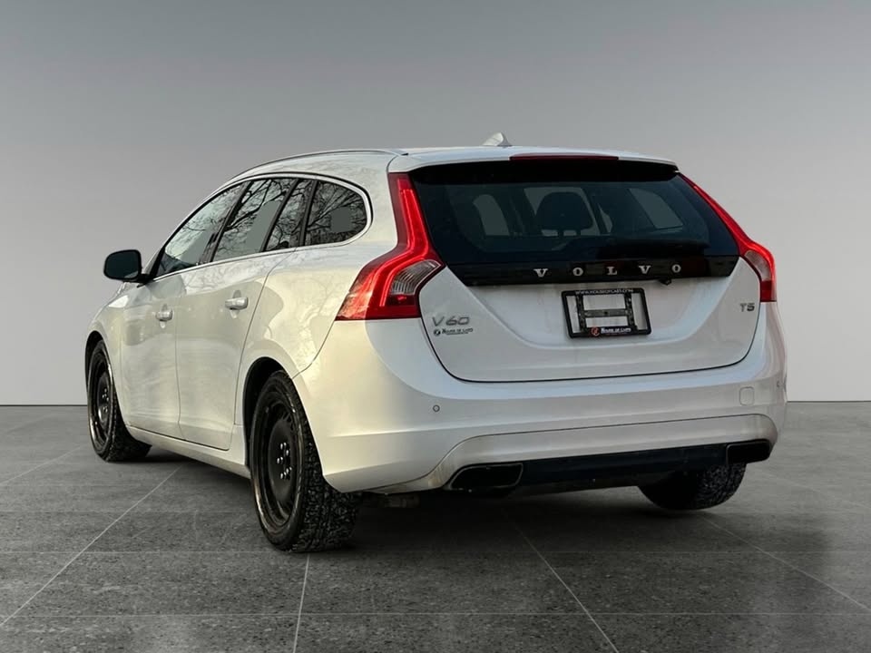 2015 Volvo V60 T5 Drive-E Premier Plus FWD - photo 3