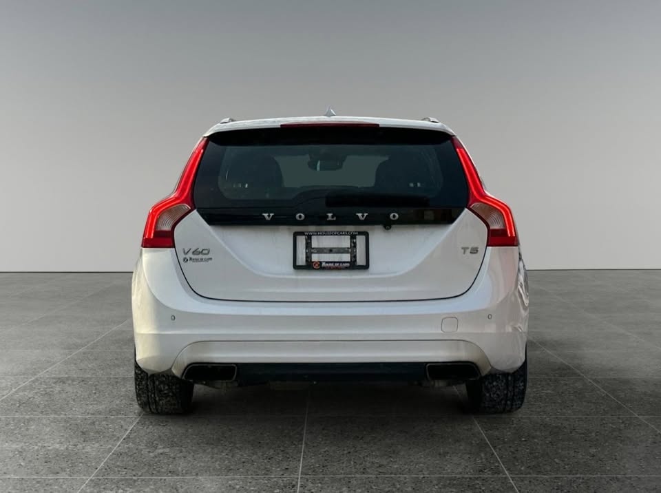 2015 Volvo V60 T5 Drive-E Premier Plus FWD - photo 4