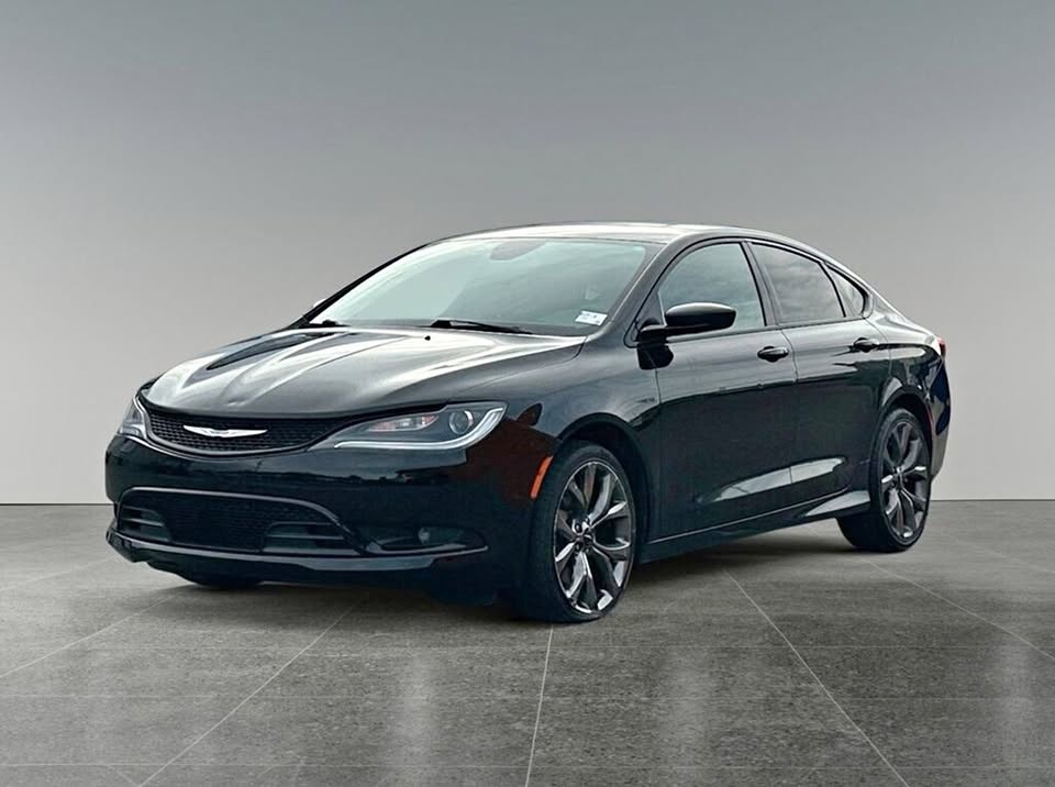 2015 Chrysler 200 FWD S