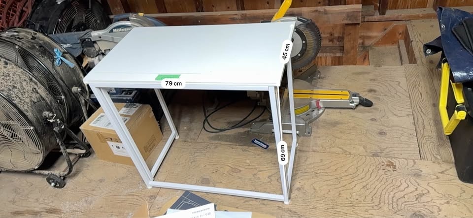 White Foldable Tables (2 available) - photo 3