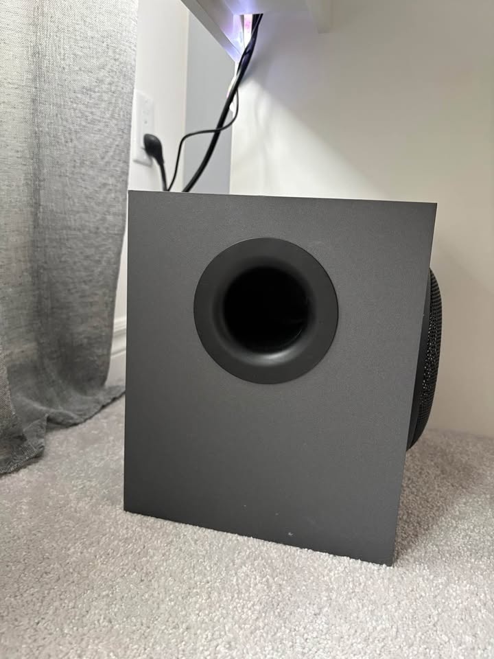 Logitech Z625 THX 2.1 Speaker System - photo 4