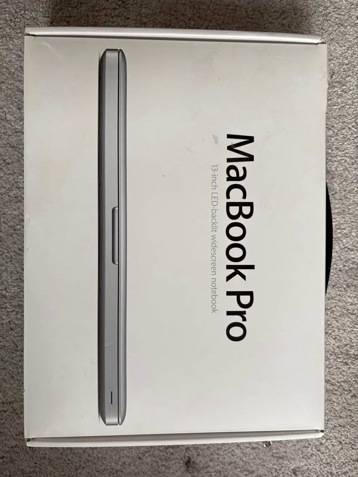 MacBook Pro (13-inch, Mid 2012) - GREAT Condition
