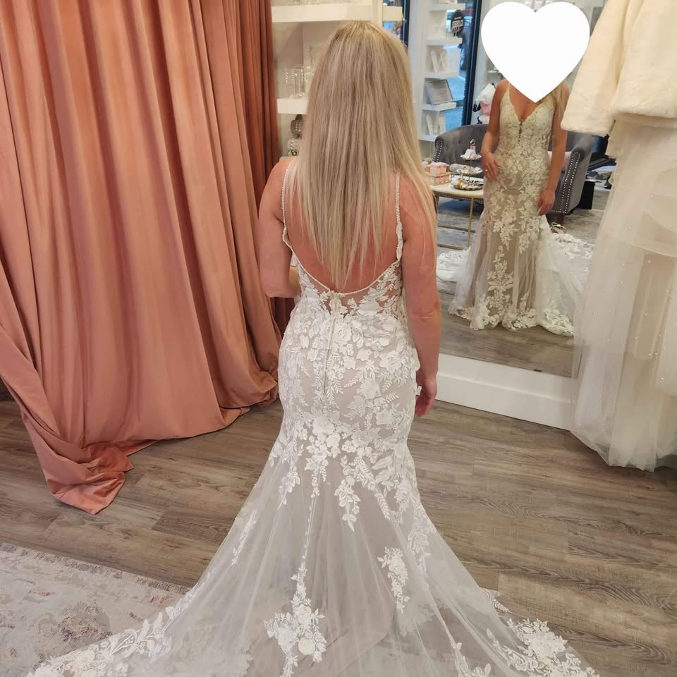 Wedding Dress - photo 5