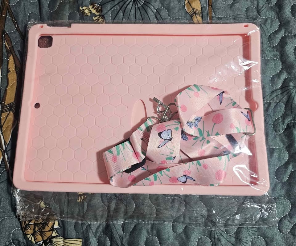 Butterfly iPad Case - photo 2