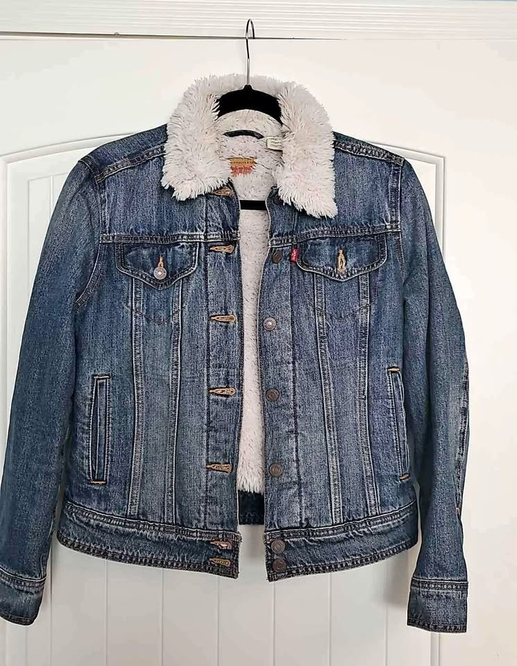 Levi's size small jacket womens