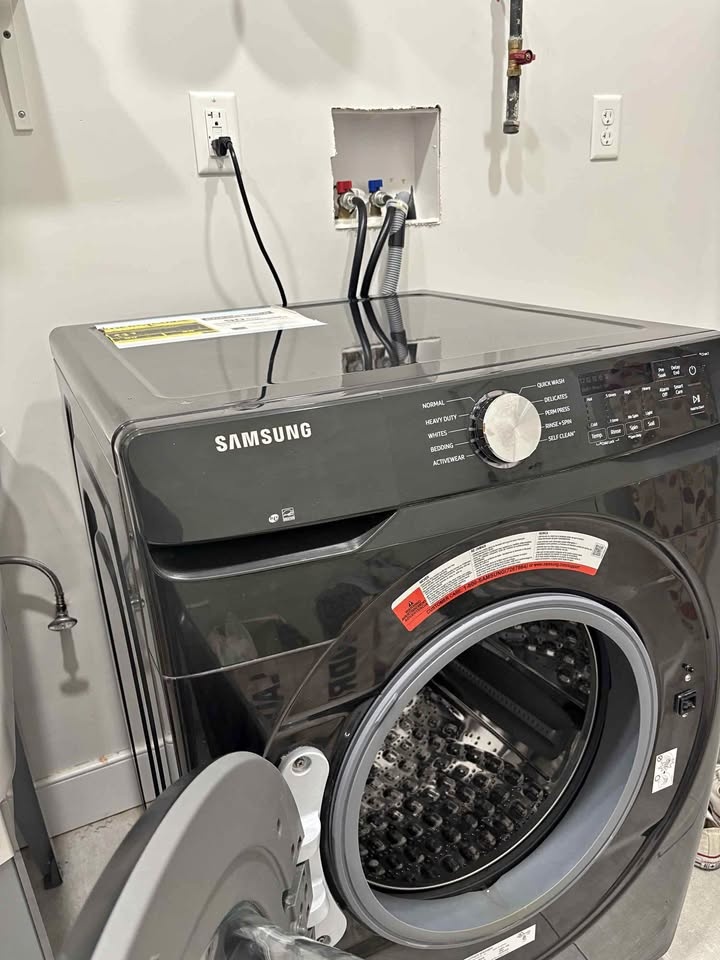 Samsung 4.5 cu. ft. 10-Cycle Front Load Washer