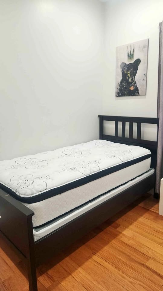 Twin Bed Set - Frame + Mattress: Clean & Ready - Need Gone Asap!