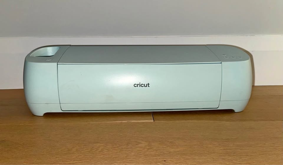 Cricut Explore 3 Smart Cutting Machine