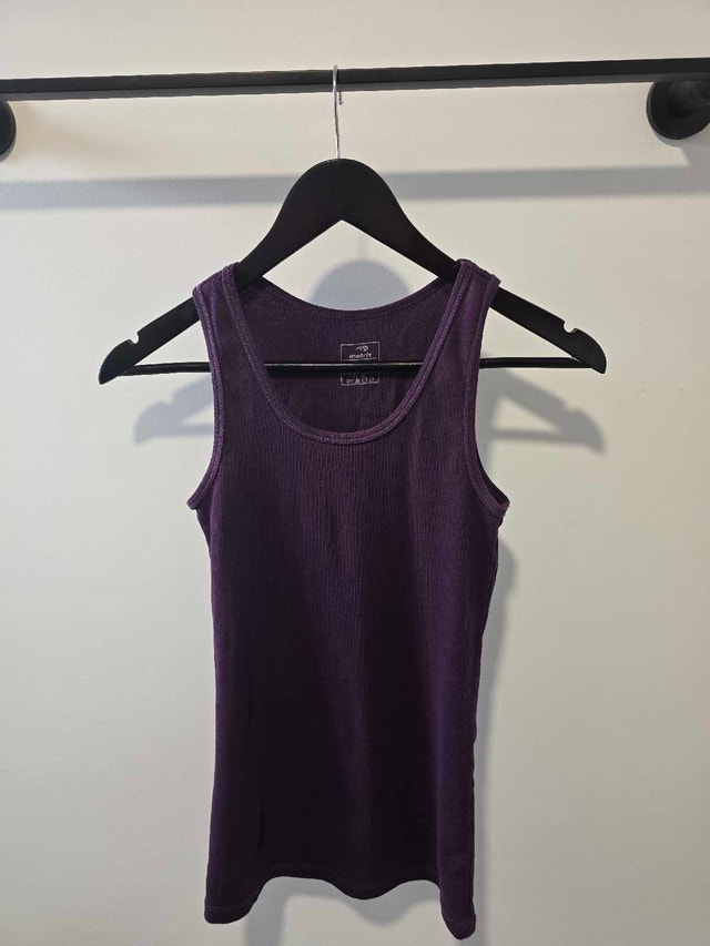 Size small youth tank top excellent condition