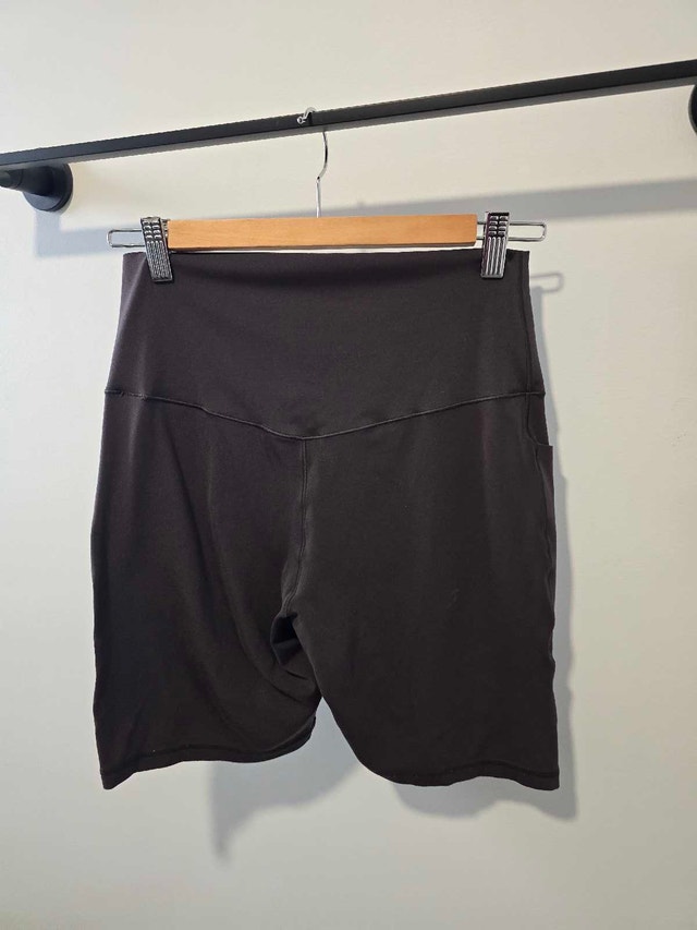 Womens size L fitness pants with pockets - photo 3