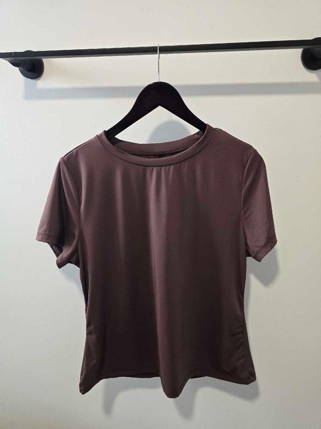 XL Exercise Top Fits Like Adult S-M