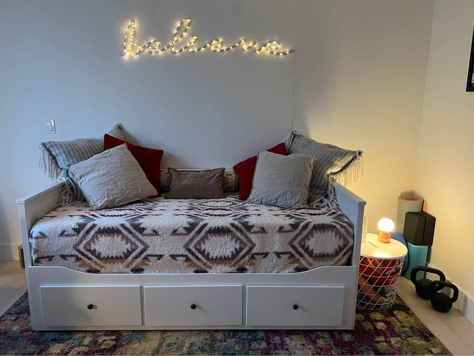 White Daybed (king) with 3 Storage Drawers and 2 Mattresses - photo 5